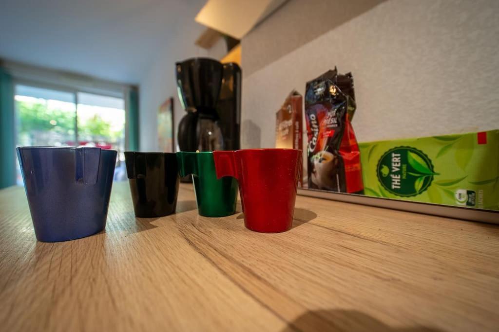 Fully Equipped Apartment With Terrace Sleeps 4 Marseille Kültér fotó