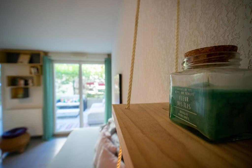 Fully Equipped Apartment With Terrace Sleeps 4 Marseille Kültér fotó